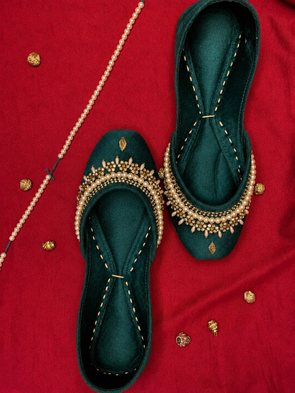 Noor-e-Zamarud